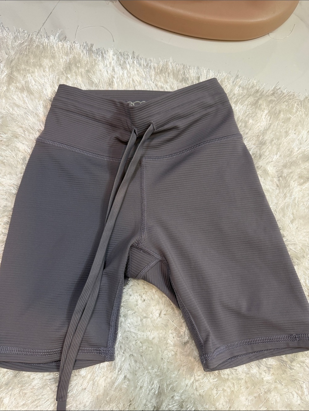 Ecco Ribbed High-Rise Bike Shorts - Gray